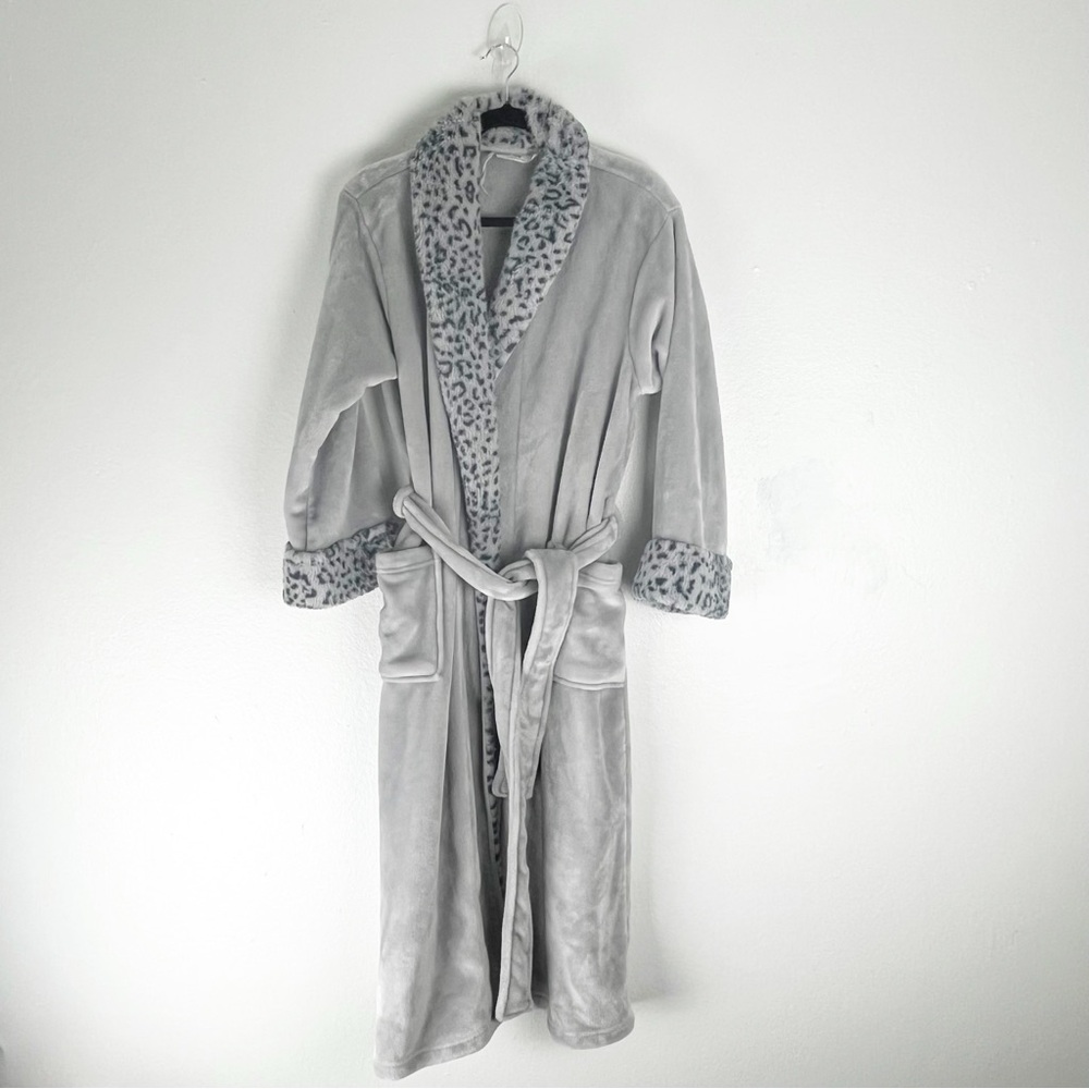 NATORI Gray Faux Fur Leopard Print Trim Belted Waist Pockets Robe Medium Plush